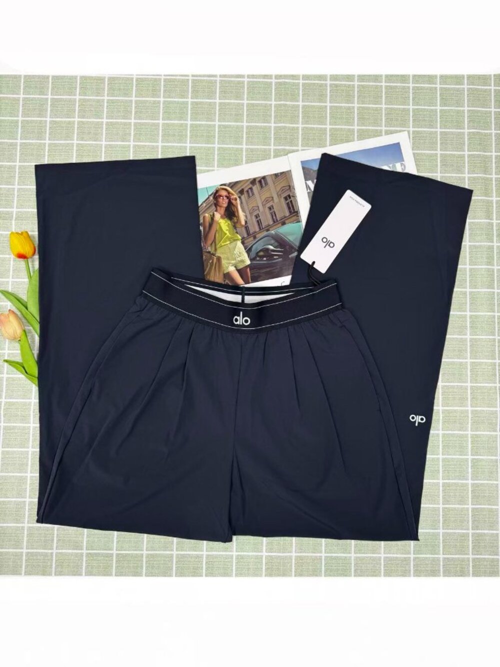 💙 NWT Alo Yoga Suit Up Trouser Navy Regular 30" Inseam Wide Leg Pants - Picture 2 of 8